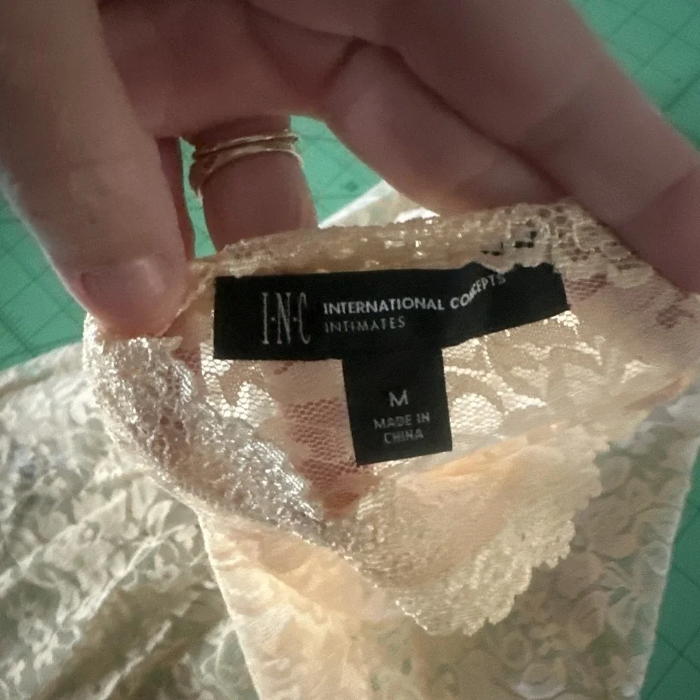 I.N.C. INTERNATIONAL CONCEPTS Sexy Lace Lingerie Tank Top Almond Latte / Peach - Picture 5 of 5